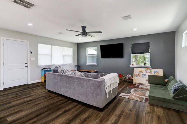 5146 Stuyvesant Lane, Houston, TX 77021
