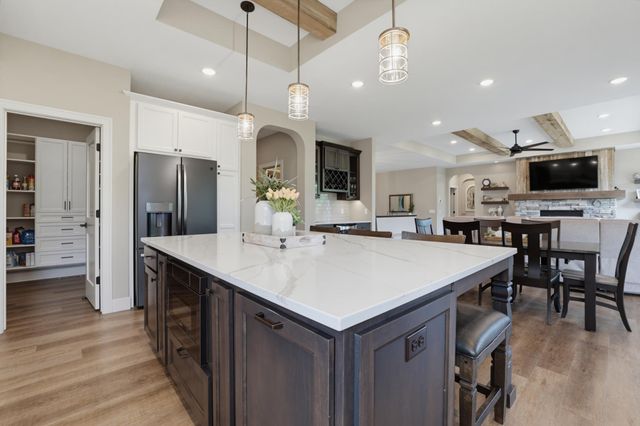 977 Pheasant Run S, Lino Lakes, MN 55014