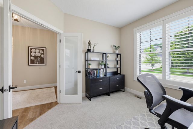 977 Pheasant Run S, Lino Lakes, MN 55014