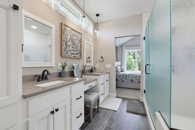 977 Pheasant Run S, Lino Lakes, MN 55014
