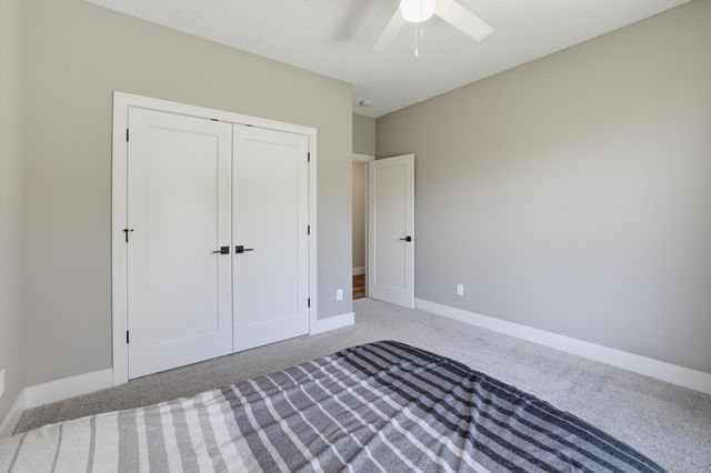 977 Pheasant Run S, Lino Lakes, MN 55014