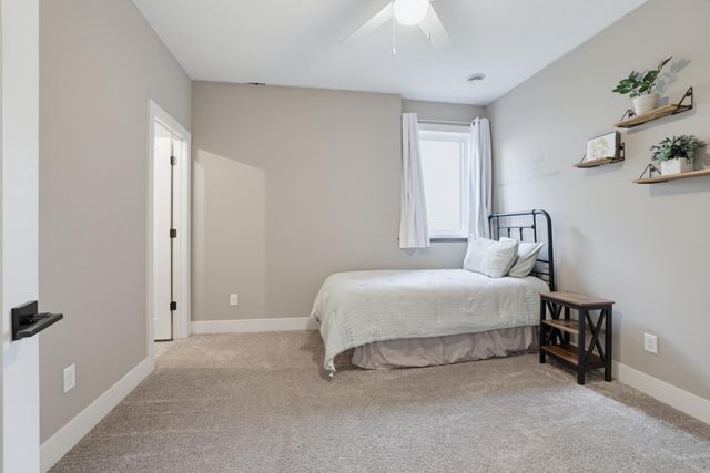 977 Pheasant Run S, Lino Lakes, MN 55014