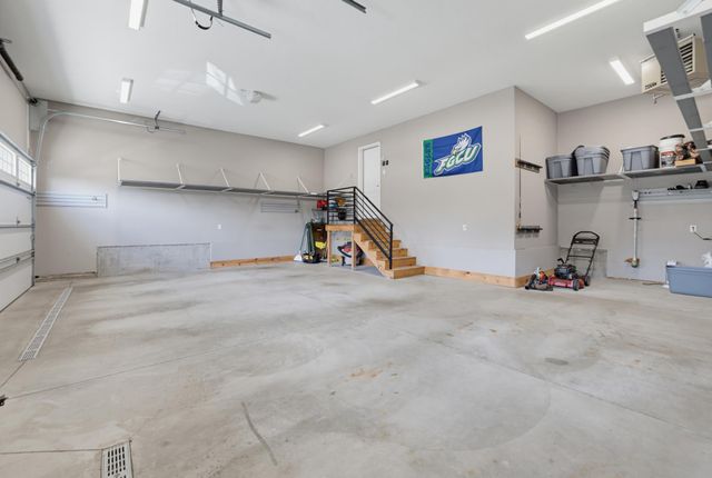 977 Pheasant Run S, Lino Lakes, MN 55014