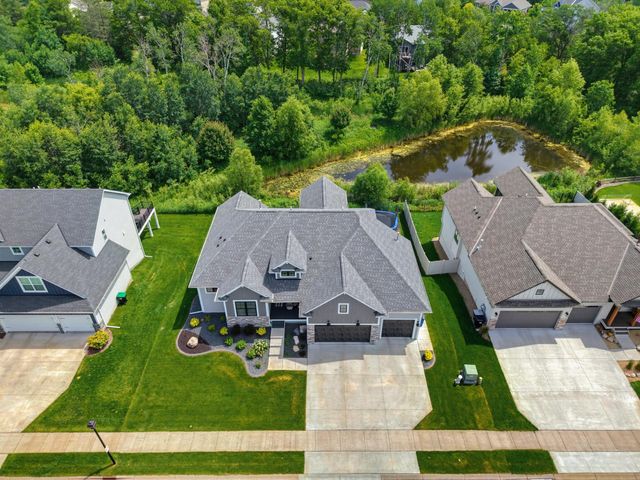 977 Pheasant Run S, Lino Lakes, MN 55014