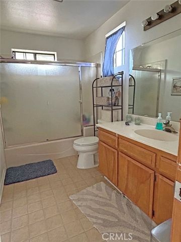 42873 Montello, Elizabeth Lake, CA 93532