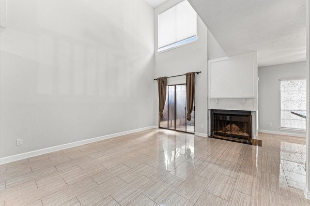 2220 Bering Drive 23, Houston, TX 77057
