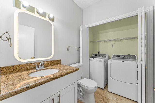 2220 Bering Drive 23, Houston, TX 77057