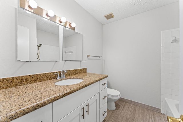 2220 Bering Drive 23, Houston, TX 77057