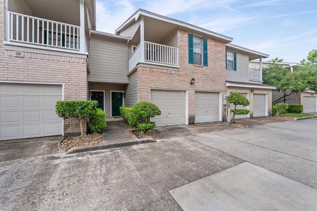 2220 Bering Drive 23, Houston, TX 77057