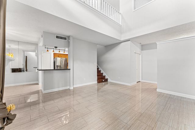 2220 Bering Drive 23, Houston, TX 77057