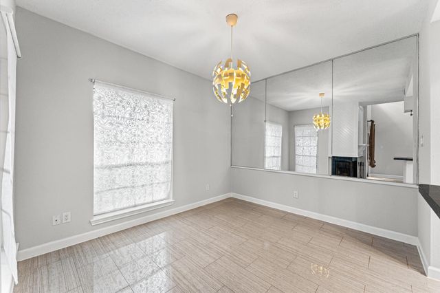 2220 Bering Drive 23, Houston, TX 77057