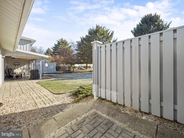 3522 SCOTLAND RD, Chambersburg, PA 17202