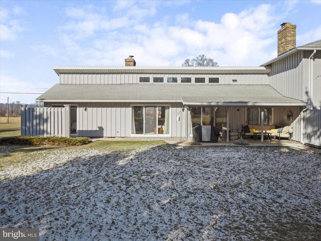 3522 SCOTLAND RD, Chambersburg, PA 17202