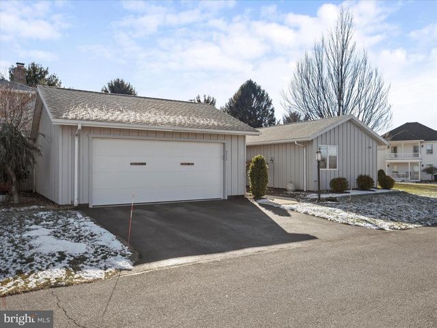 3522 SCOTLAND RD, Chambersburg, PA 17202