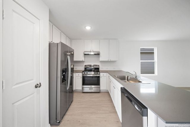 13819 BUFFALO VLY, San Antonio, TX 78252