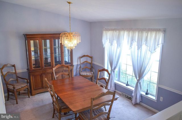 16 HOFFHEINS DR, New Freedom, PA 17349