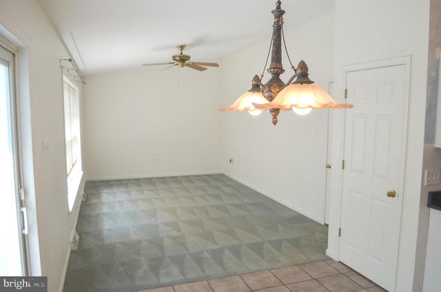 16 HOFFHEINS DR, New Freedom, PA 17349
