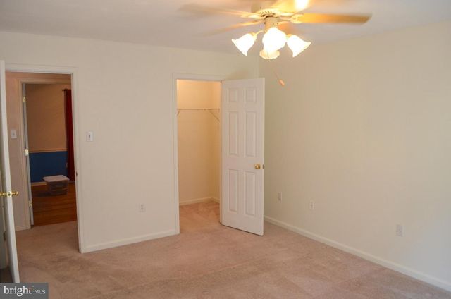 16 HOFFHEINS DR, New Freedom, PA 17349