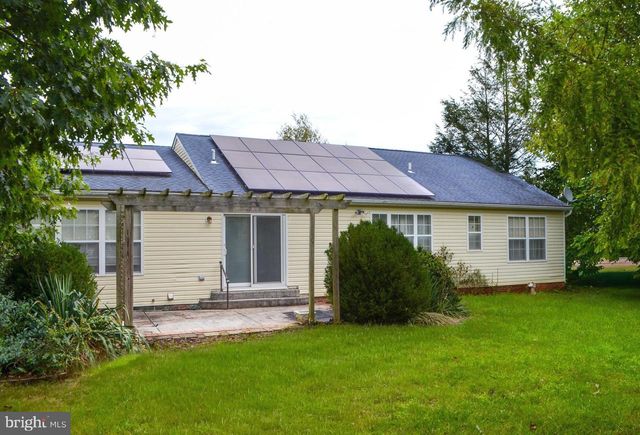 16 HOFFHEINS DR, New Freedom, PA 17349