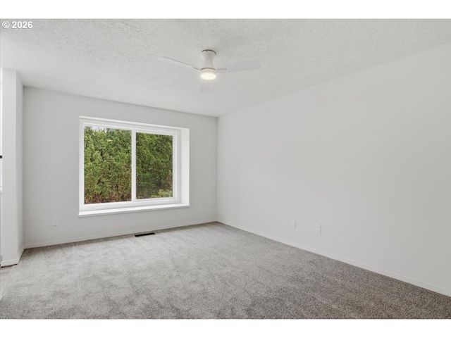 3885 Sw 8TH St, Gresham, OR 97030