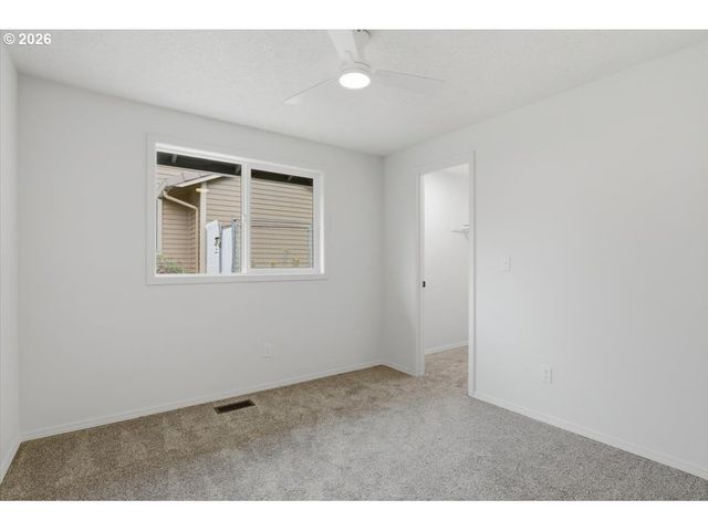 3885 Sw 8TH St, Gresham, OR 97030