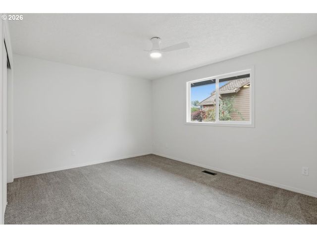 3885 Sw 8TH St, Gresham, OR 97030