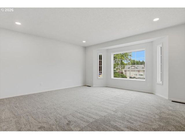 3885 Sw 8TH St, Gresham, OR 97030