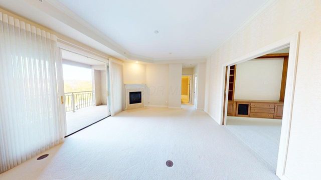 5745 Newbank Circle, 202 202, Dublin, OH 43017