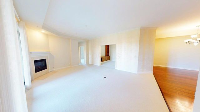 5745 Newbank Circle, 202 202, Dublin, OH 43017