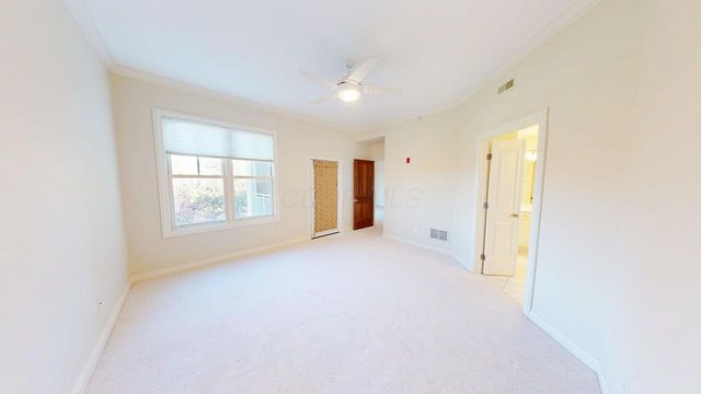 5745 Newbank Circle, 202 202, Dublin, OH 43017