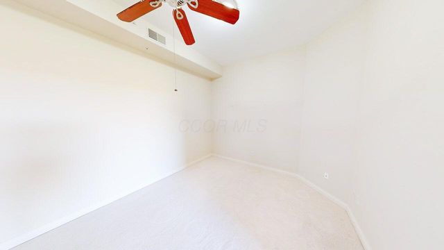 5745 Newbank Circle, 202 202, Dublin, OH 43017