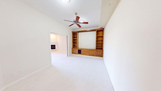 5745 Newbank Circle, 202 202, Dublin, OH 43017