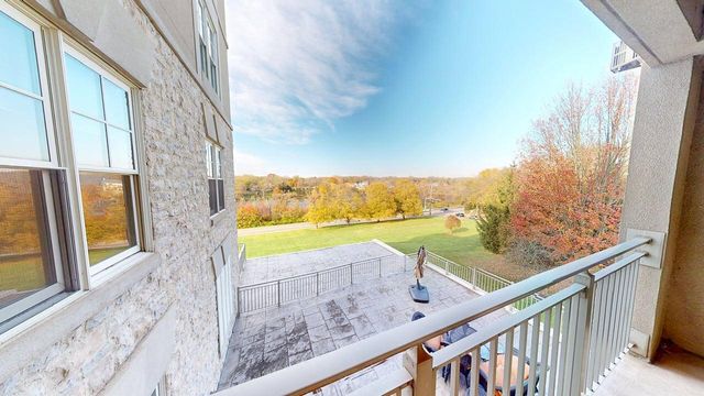 5745 Newbank Circle, 202 202, Dublin, OH 43017