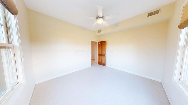 5745 Newbank Circle, 202 202, Dublin, OH 43017