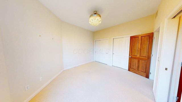 5745 Newbank Circle, 202 202, Dublin, OH 43017