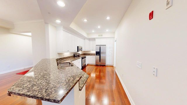 5745 Newbank Circle, 202 202, Dublin, OH 43017