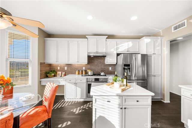 7 Hollyleaf, Aliso Viejo, CA 92656