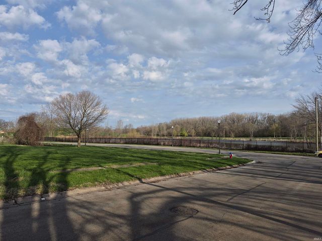 122 S Liberty Street, South Bend, IN 46619