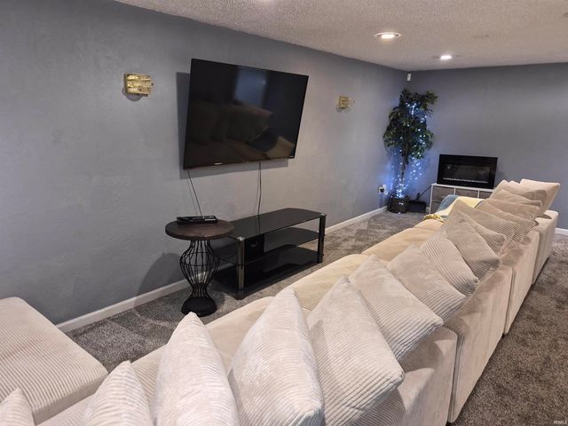 122 S Liberty Street, South Bend, IN 46619