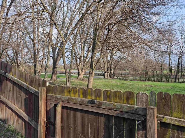 122 S Liberty Street, South Bend, IN 46619