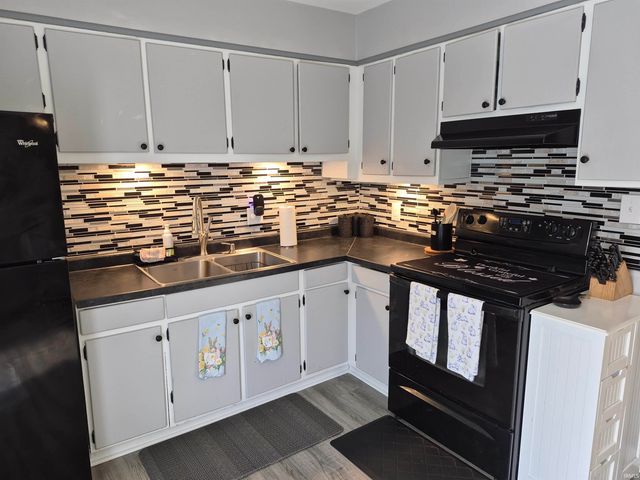 122 S Liberty Street, South Bend, IN 46619