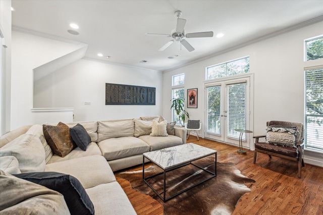4013 Blossom Street, Houston, TX 77007