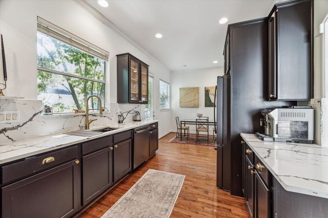 4013 Blossom Street, Houston, TX 77007
