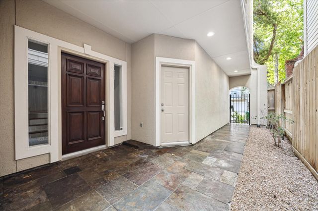 4013 Blossom Street, Houston, TX 77007