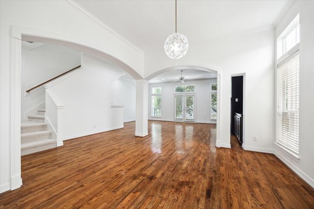 4013 Blossom Street, Houston, TX 77007
