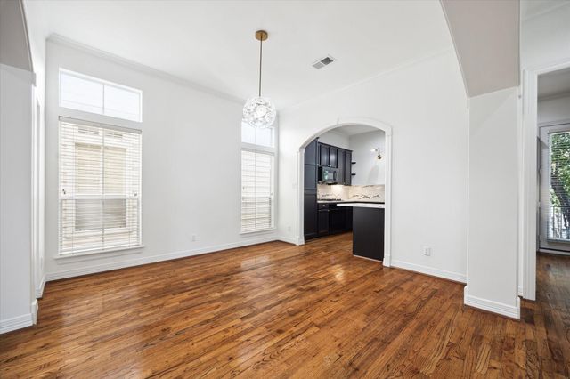 4013 Blossom Street, Houston, TX 77007