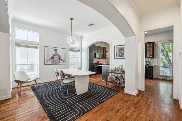 4013 Blossom Street, Houston, TX 77007