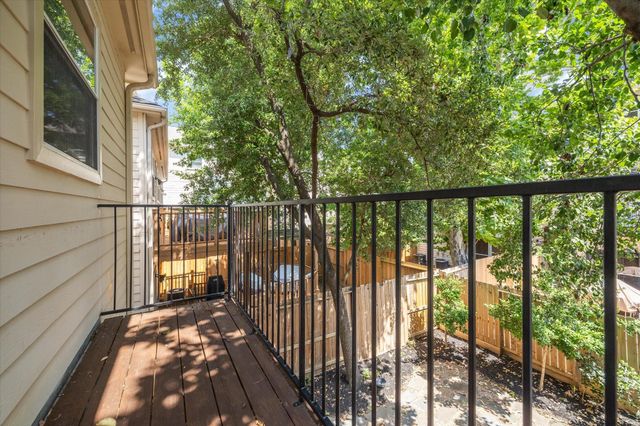 4013 Blossom Street, Houston, TX 77007
