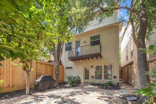 4013 Blossom Street, Houston, TX 77007