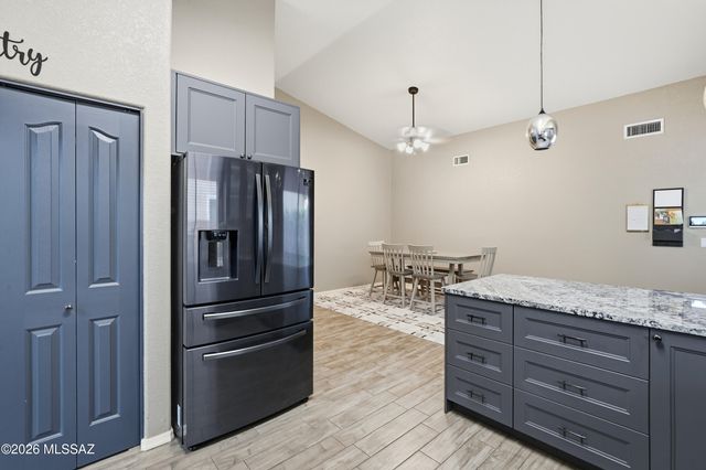 9696 E Paseo San Rosendo, Tucson, AZ 85747